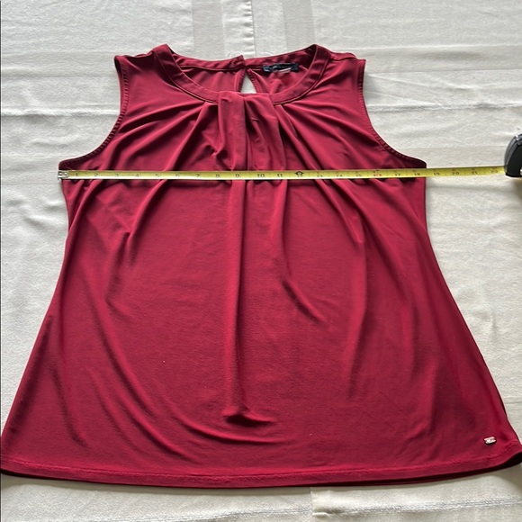 Tommy Hilfiger Red Wine Sleeveless Blouse Size XL - Picture 6 of 9